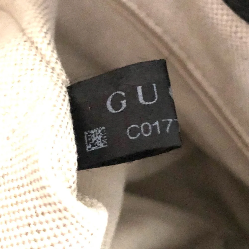 Authentic New Gucci Sukey Leather Bag Model : 247902 - Picture 14 of 16